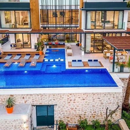 Pax - Kalkan Kas